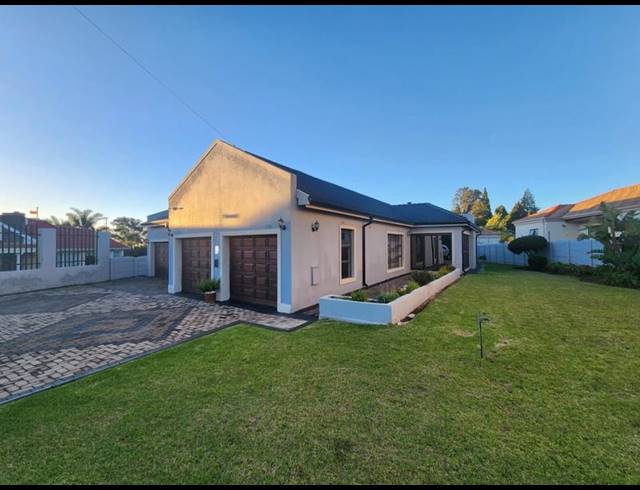 4 BEDROOM HOUSE FOR SALE IN GREENHILLS